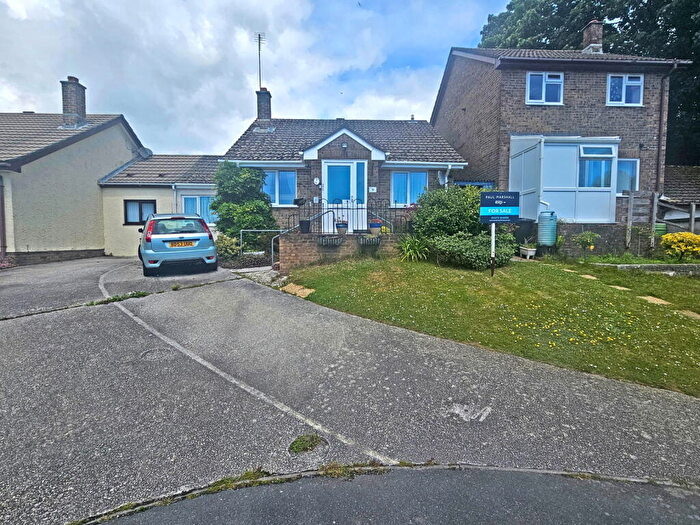 3 Bedroom Detached Bungalow For Sale In Putnam Close, Liskeard, PL14