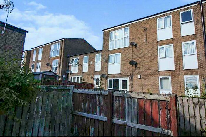 2 Bedroom Flat To Rent In Bamburgh Close, Oxclose, Washington, Tyne And Wear, NE38