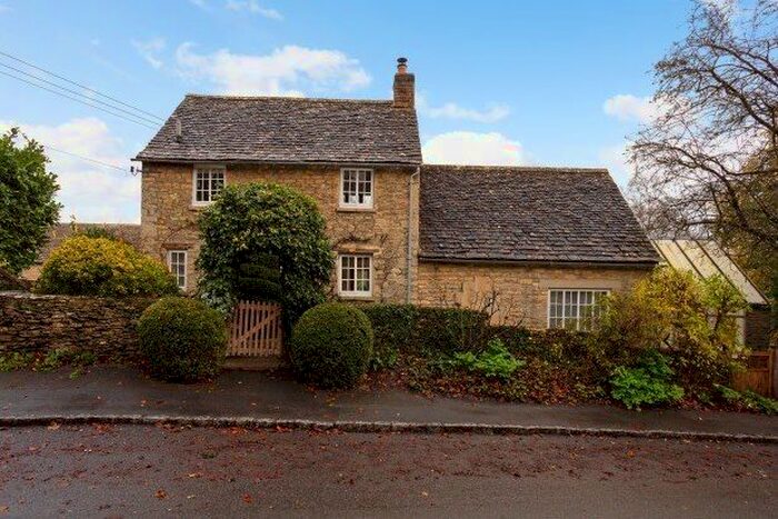 2 Bedroom Property To Rent In Little Minster, Witney, OX29