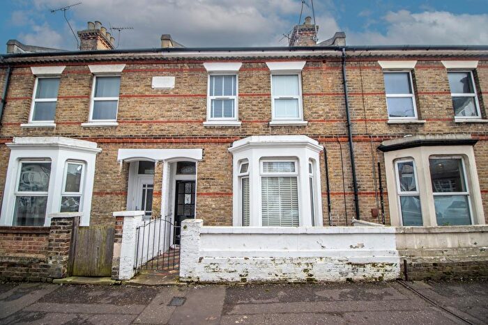 5 Bedroom Terraced House For Sale In Queens Road, Southend-on-Sea, SS1