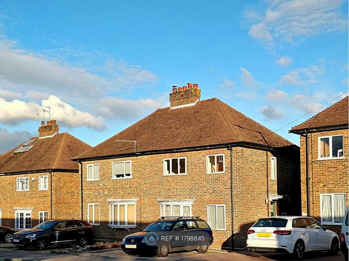 3 Bedroom Semi-Detached House To Rent In St. Johns Hill, Sevenoaks, TN13