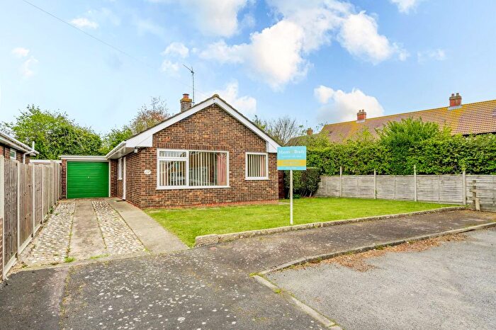 3 Bedroom Bungalow For Sale In Springfield North, Hemsby, NR29