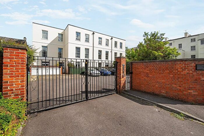 2 Bedroom Apartment For Sale In Berkeley Street, Cheltenham, Gloucestershire, GL52