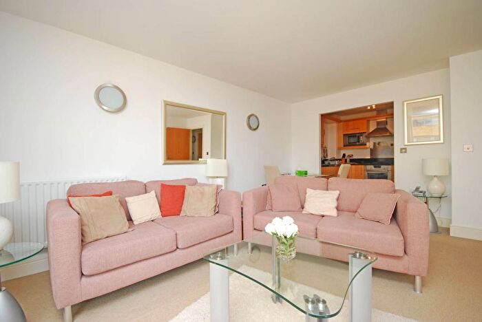 2 Bedroom Flat For Sale In Moore House, Cassilis Road, Tower Hamlets, London, E14
