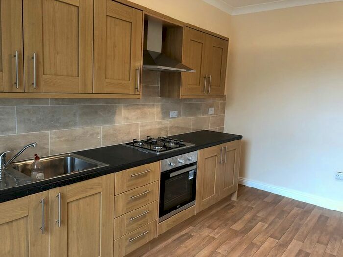 2 Bedroom Flat To Rent In Thornton Lodge Road, Thornton Lodge, Huddersfield, HD1