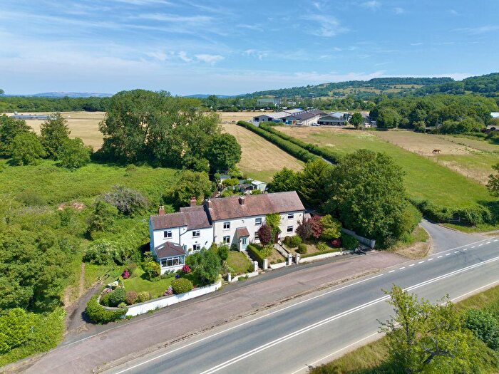 3 Bedroom Cottage For Sale In Court Cottages, Little Witcombe, GL3