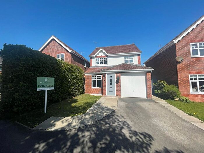 3 Bedroom Detached House For Sale In Woburn Close, Wrexham, LL13