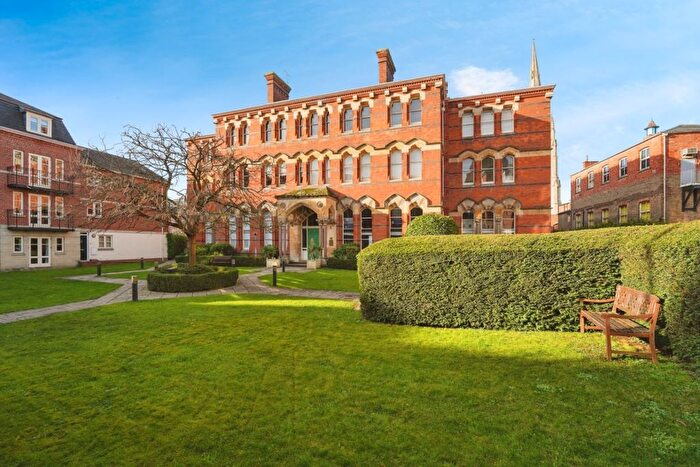 1 Bedroom Flat For Sale In St. Georges Place, Cheltenham, Gloucestershire, GL50
