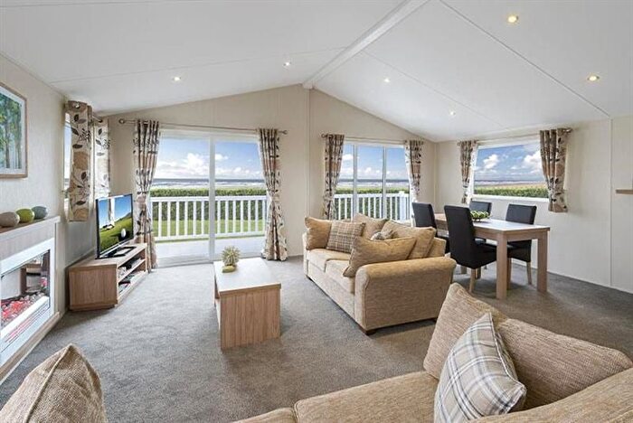 3 Bedroom Lodge For Sale In Hillway Road, Bembridge, PO35