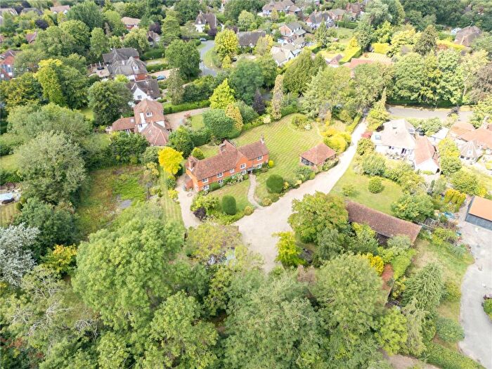 5 Bedroom Detached House For Sale In Abbotswood, Guildford, Surrey, GU1