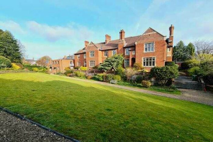 2 Bedroom Flat To Rent In Francis Hill Court, Lincoln, LN2