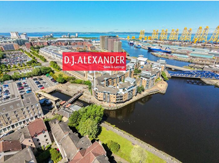 2 Bedroom Flat For Sale In / Rennies Isle, Edinburgh, EH6