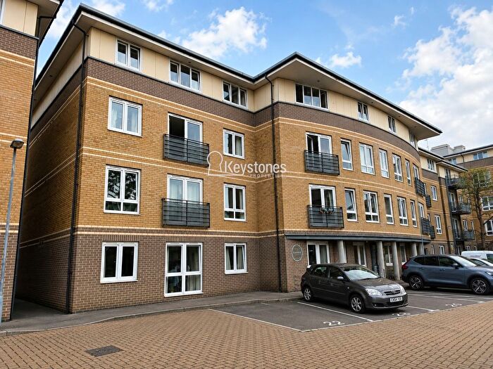 1 Bedroom Flat To Rent In Crowngate House, Hereford Road, London, E3