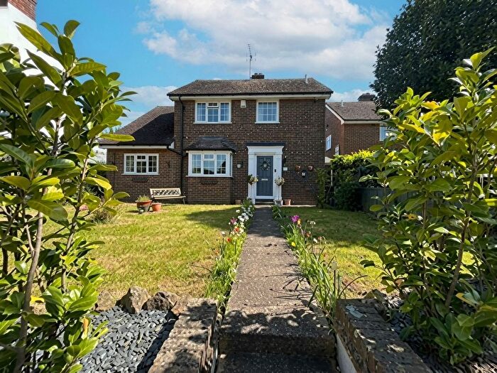 4 Bedroom Detached House For Sale In High Street, Wouldham, ME1