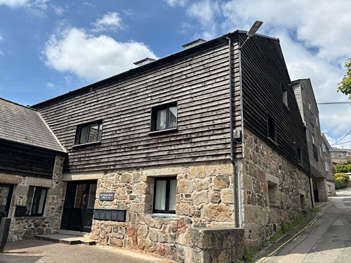 1 Bedroom Flat To Rent In Tolcarne, Newlyn, Penzance, TR18