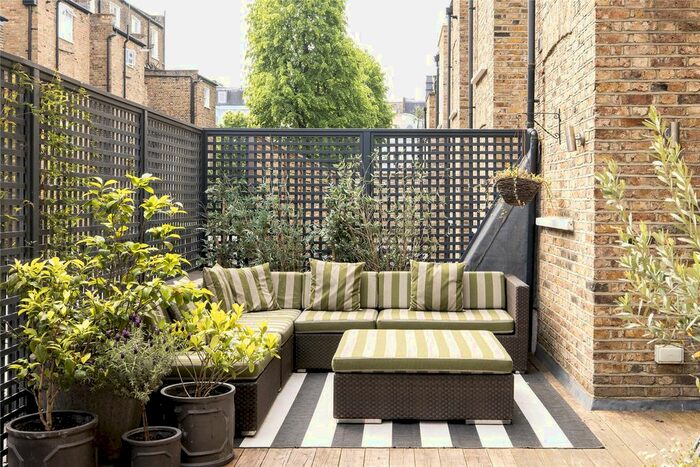 2 Bedroom Flat To Rent In Portobello Road, Notting Hill, W11