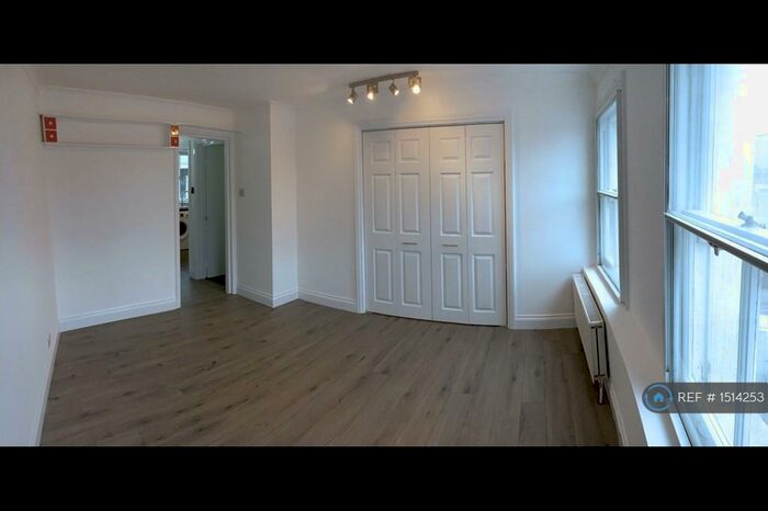 1 Bedroom Flat To Rent In Peckham High Street, London, SE15