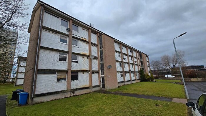 2 Bedroom Flat To Rent In Denholm Green, Glasgow, G75