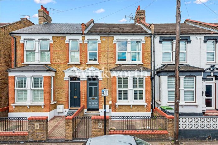 3 Bedroom Terraced House For Sale In La Rose Lane, London, N15