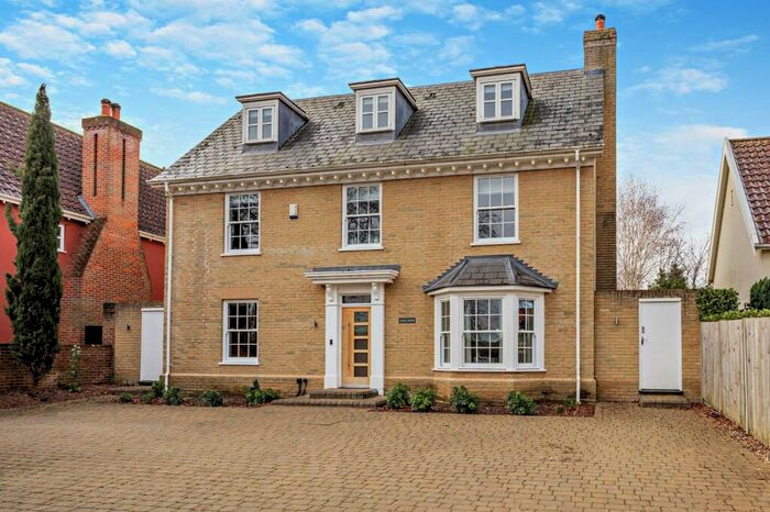 5 Bedroom Detached House For Sale In Kennett Park Close, Kentford, Newmarket, Suffolk, CB8