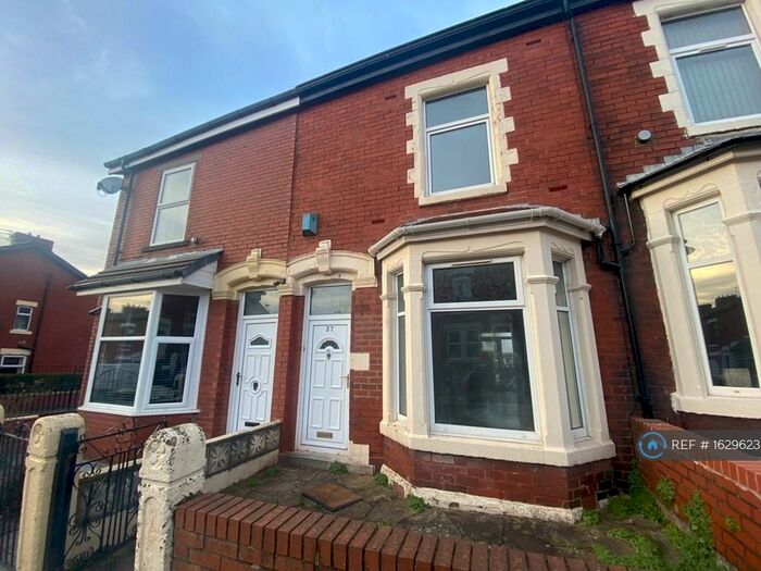 2 Bedroom Terraced House To Rent In Lynthorpe Road, Blackburn, BB2
