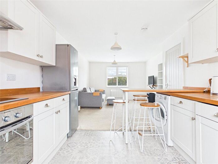 2 Bedroom Apartment For Sale In Livingstone Mews, Bristol, BS3