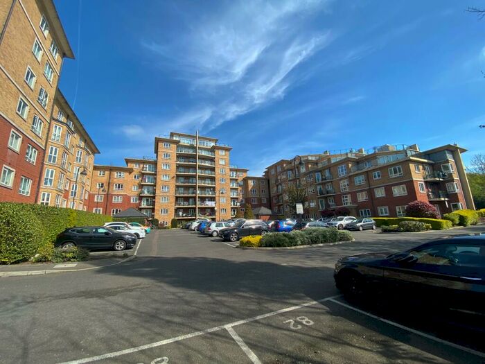 2 Bedroom Flat To Rent In Glebelands Close, North Finchley, N12