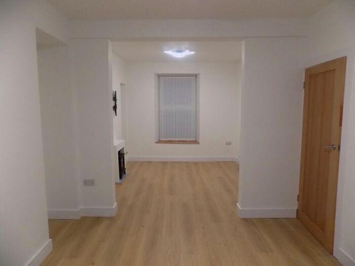 2 Bedroom Property To Rent In Fleet Street, Sandfields, SA1
