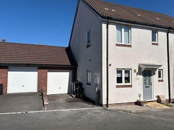 3 Bedroom Semi Detached House For Sale In Legg Road, Shaftesbury, Dorset, SP7