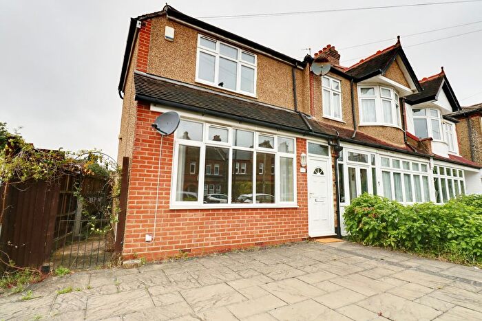 2 Bedroom End Of Terrace House To Rent In Colfe Road, London, SE23