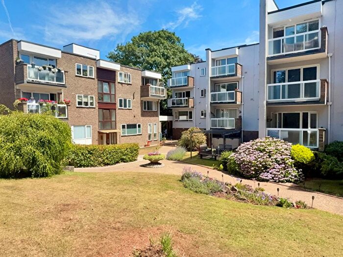 2 Bedroom Flat For Sale In St Vincents Road, Torquay, TQ1