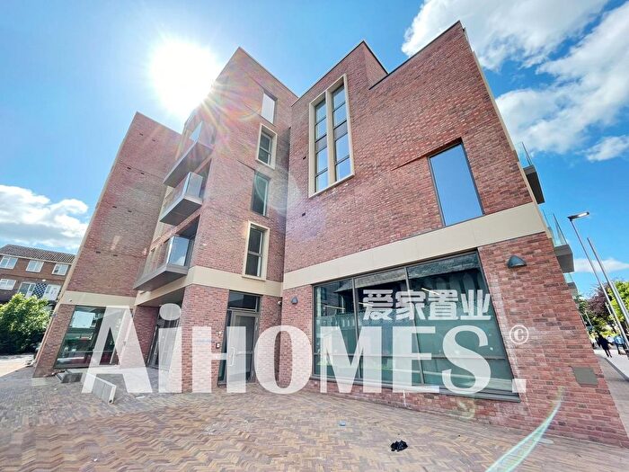 2 Bedroom Flat To Rent In Valiant House, Hope Square, Altrincham, WA14
