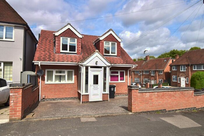 3 Bedroom Detached Bungalow To Rent In Avoca Close, Leicester, LE5