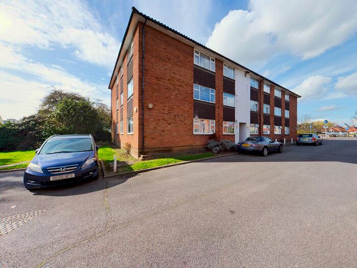 2 Bedroom Flat To Rent In Church Road, Northolt, UB5