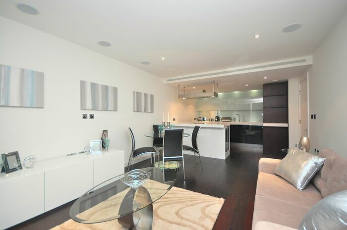 2 Bedroom Flat To Rent In Bramah House, Grosvenor Waterside, London, SW1W
