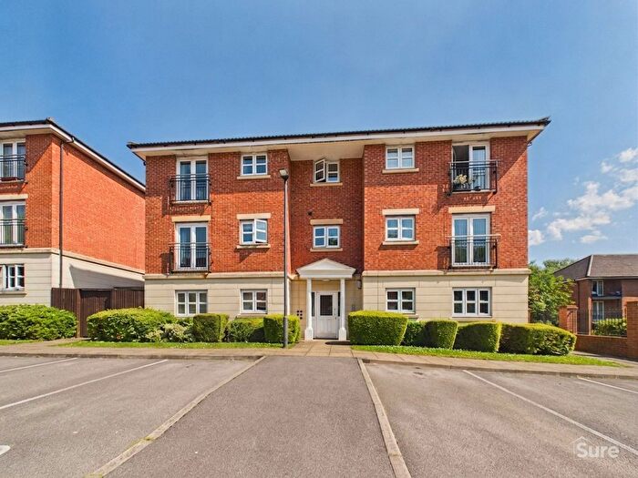 2 Bedroom Flat For Sale In Badgerdale Way, Littleover, DE23