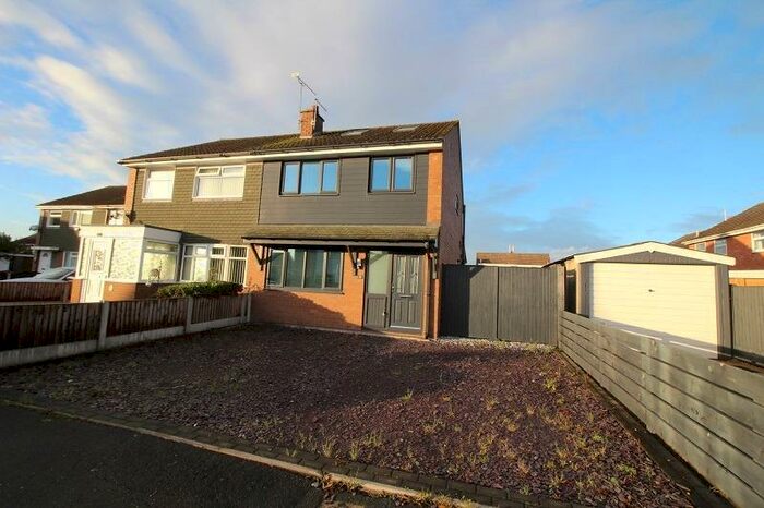 3 Bedroom Semi-Detached House To Rent In Ambleside Close, Crewe, CW2