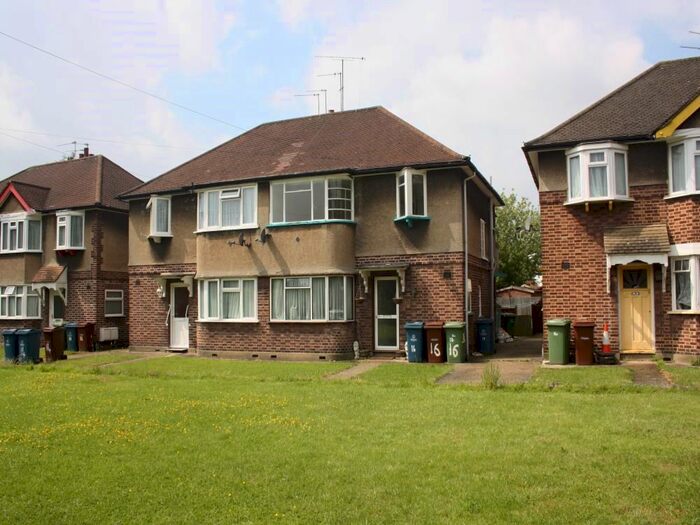 2 Bedroom Flat To Rent In Lowther Road, Stanmore, HA7