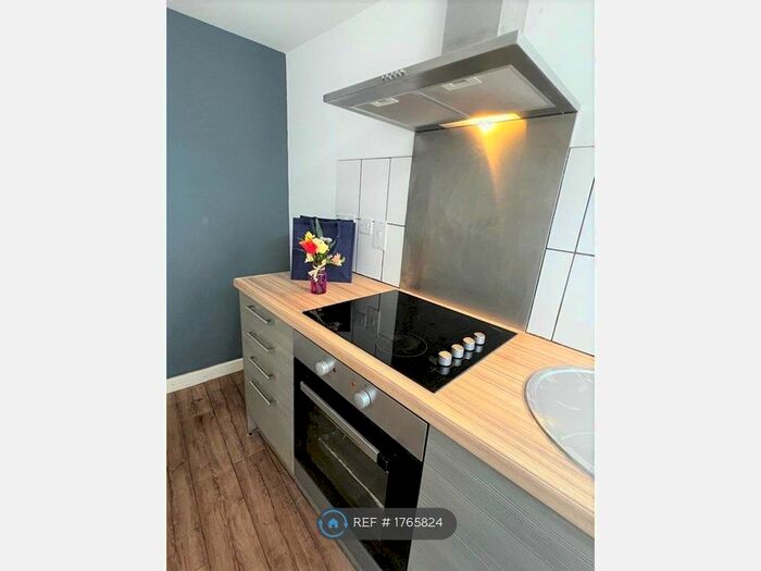 1 Bedroom Maisonette To Rent In Milton Street, Brixham, TQ5