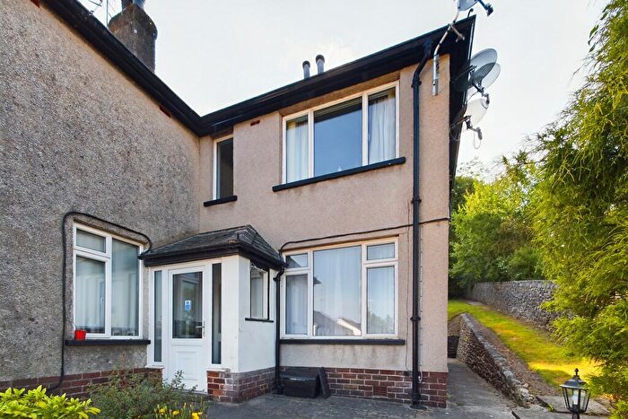 1 Bedroom Flat To Rent In Helmside Court, Oxenholme, Kendal, Cumbria, LA9