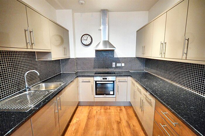 1 Bedroom Flat To Rent In Artizan Road, Abington, NN1