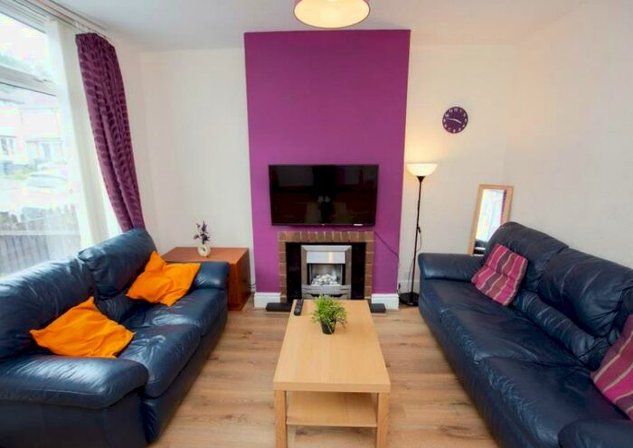 3 Bedroom Terraced House To Rent In Reservoir Road, Selly Oak, Birmingham, B29