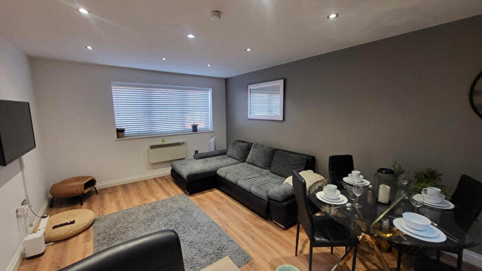 2 Bedroom Apartment To Rent In Ickneild Street, Birmingham, B18