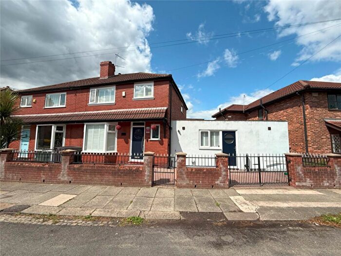 4 Bedroom Semi-Detached House For Sale In Austin Drive, Didsbury, M20