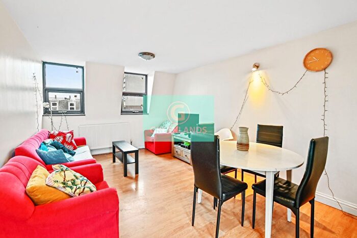 5 Bedroom Maisonette To Rent In Bethnal Green Road, Bethnal Green, E2