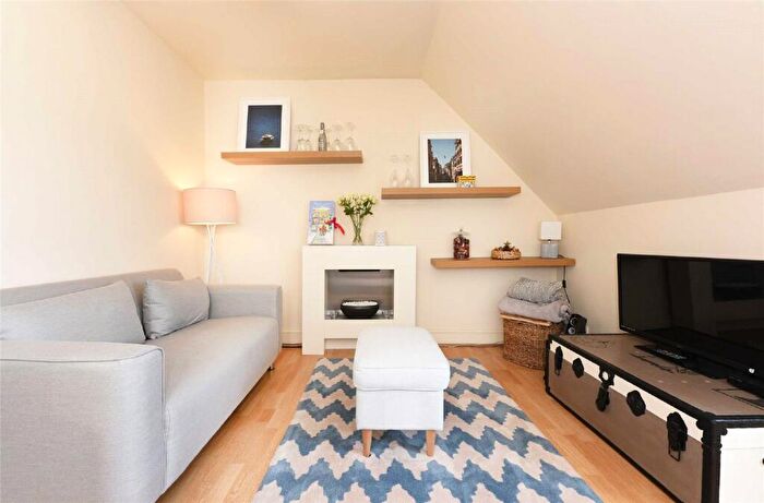 1 Bedroom Flat To Rent In Church Road, Hove, BN3