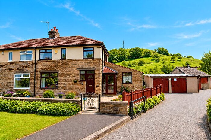 3 Bedroom Semi Detached House For Sale In Rochdale Road, Todmorden, OL14