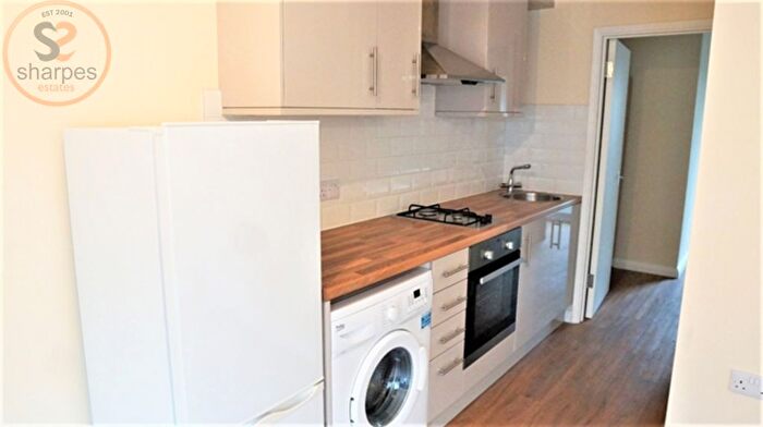 1 Bedroom Flat To Rent In Blucher Court, Cromwell Road, Wimbledon, London, SW19