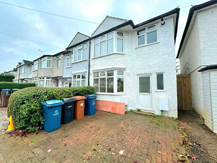 2 Bedroom Flat To Rent In Athelstone Road, Harrow Weald, HA3