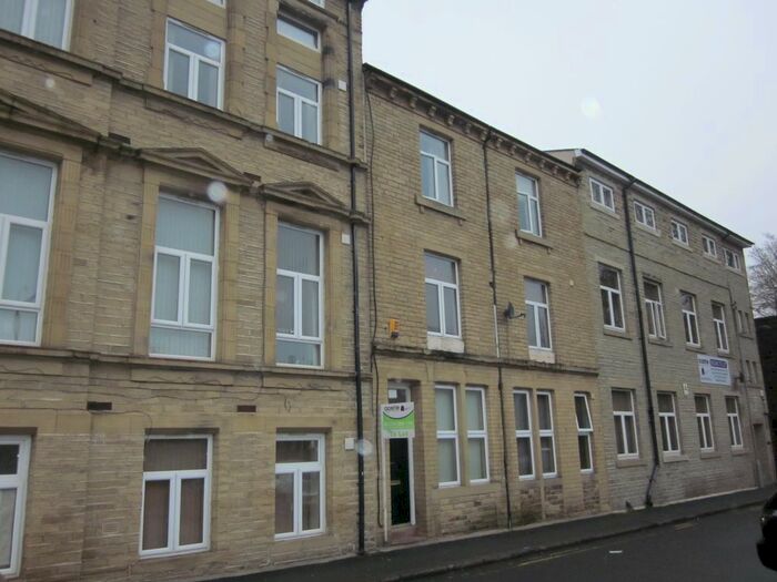 1 Bedroom Flat To Rent In 6 Charles Street, Shipley BD17